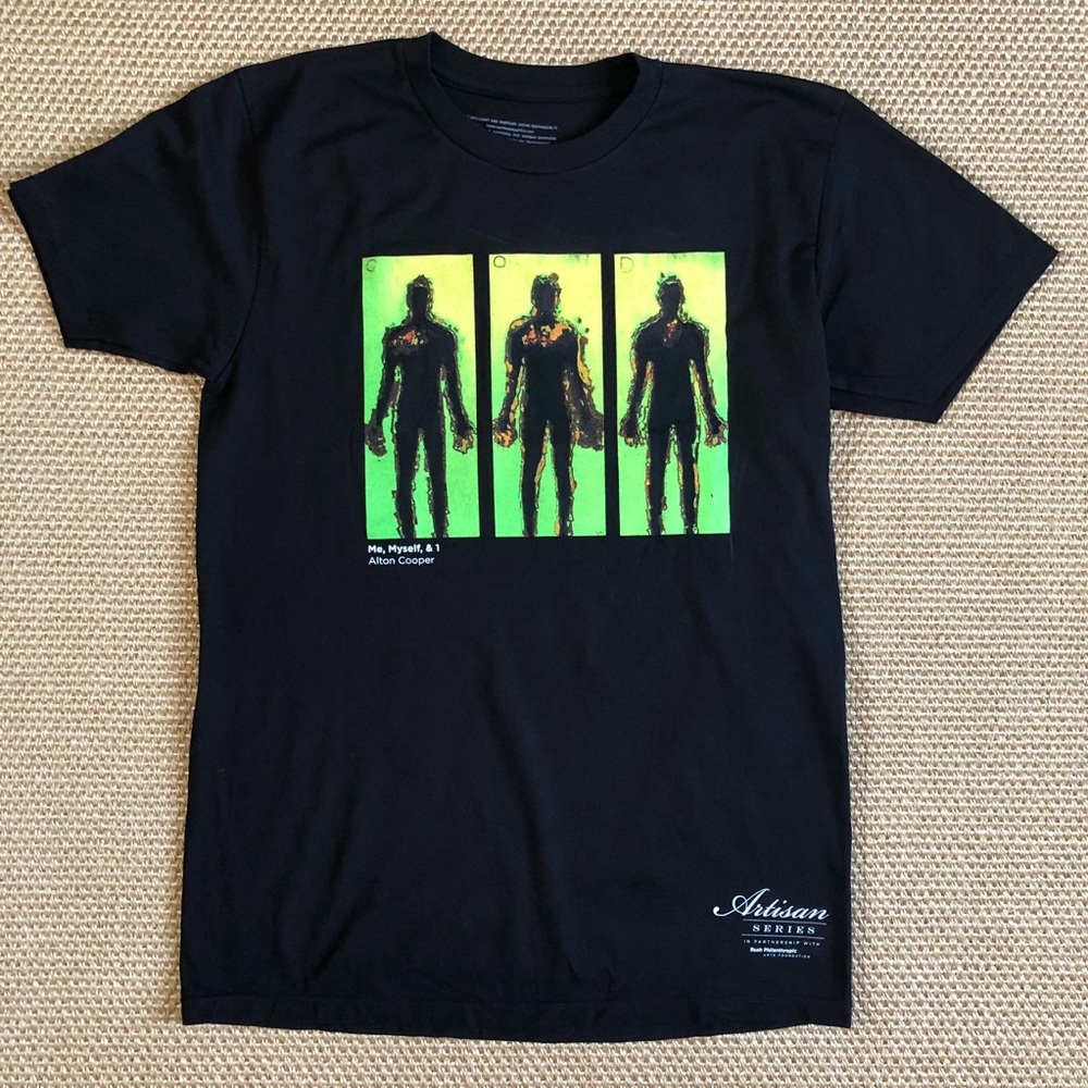 New - Bombay Sapphire Graphic T-shirt.